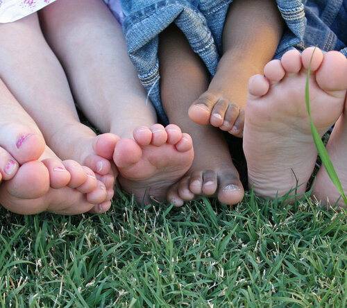feet of blended family childnre